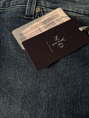 NYDJ NWT JEANS SLIMMING FIT